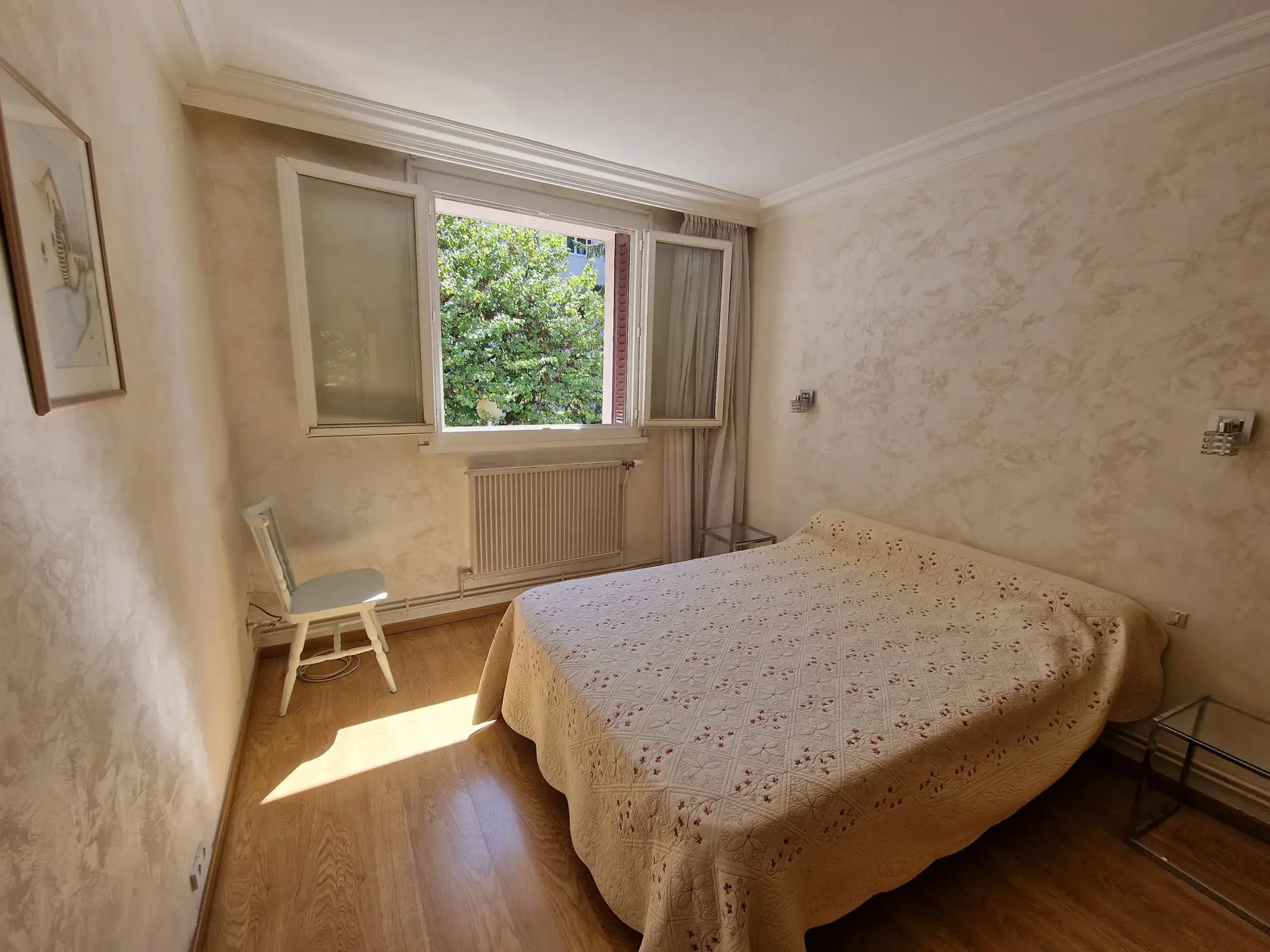 À vendre appartement traversant T4 de 64 m² à Lyon 8ème - emplacement idéal 
