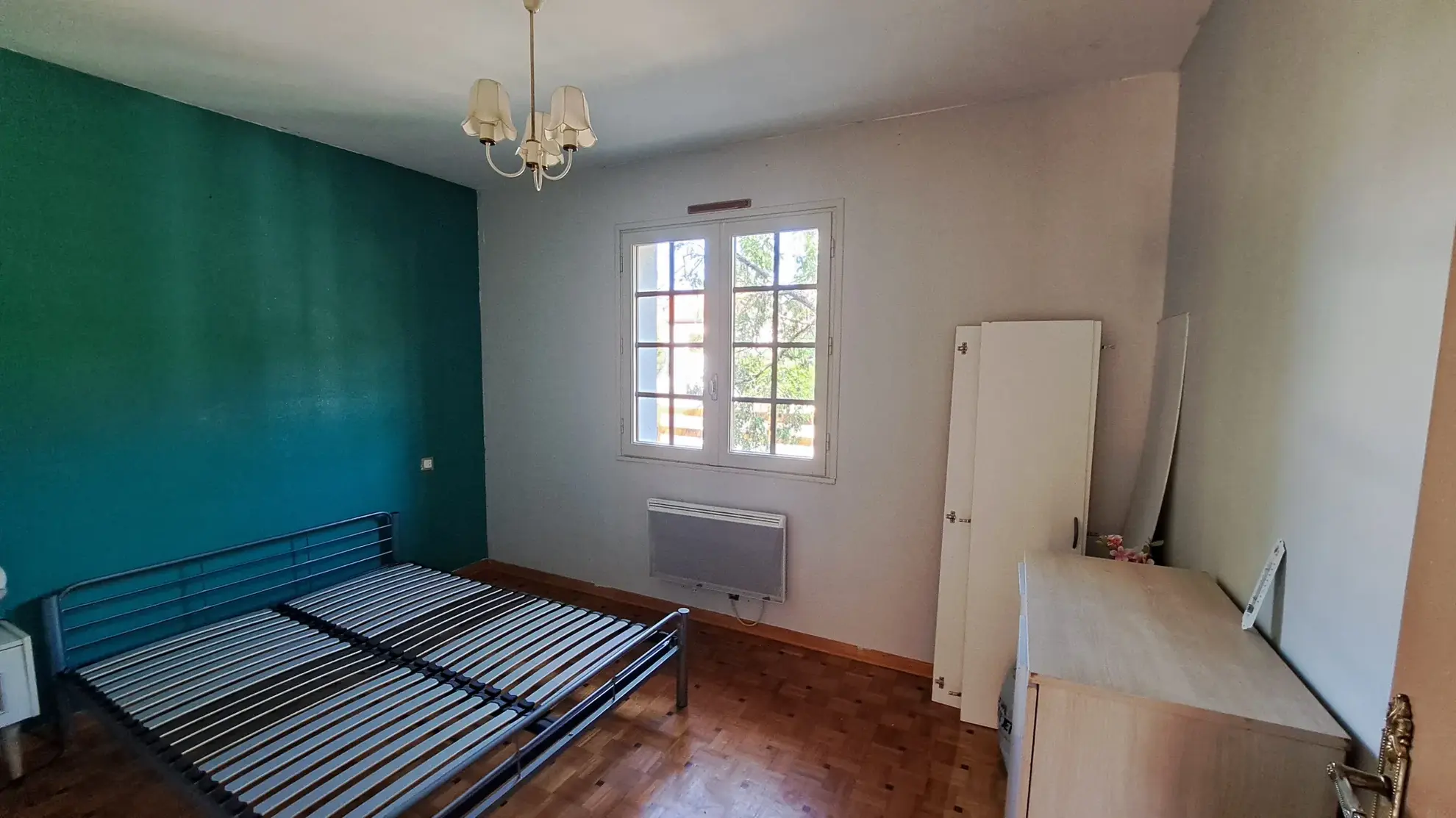 Rare ensemble immobilier avec deux maisons indépendantes et piscine à Luzech 