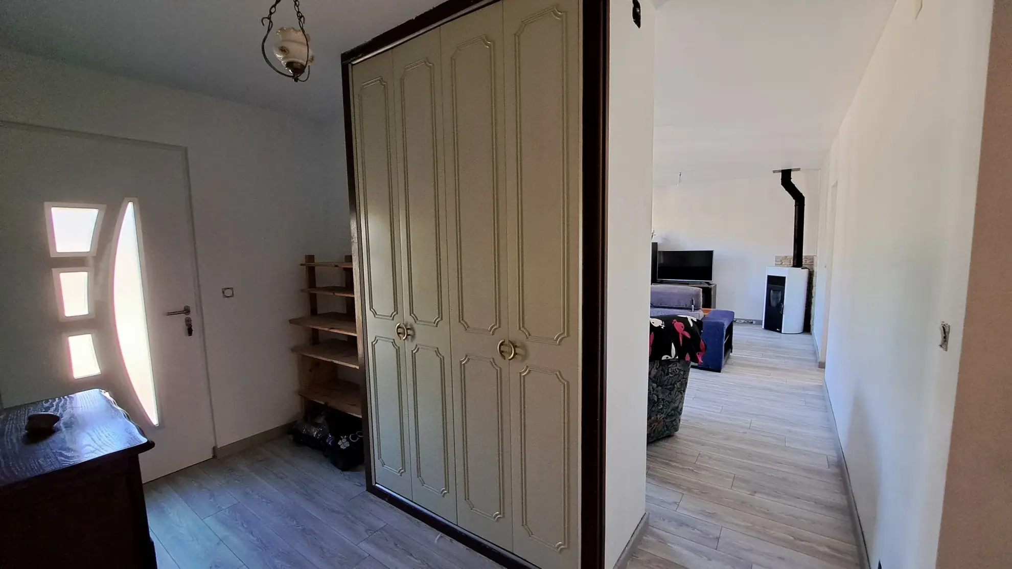 Rare ensemble immobilier avec deux maisons indépendantes et piscine à Luzech 