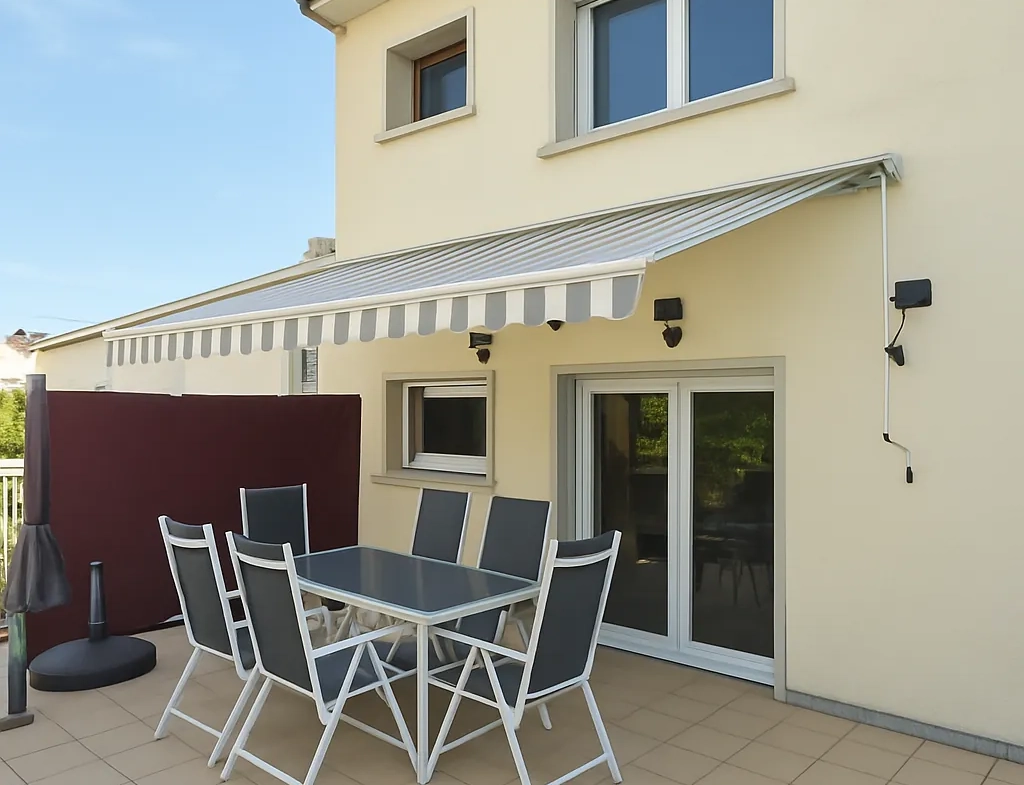 Maison familiale à Mexy avec jardin, piscine et 3 chambres – Bien immédiatement habitable 