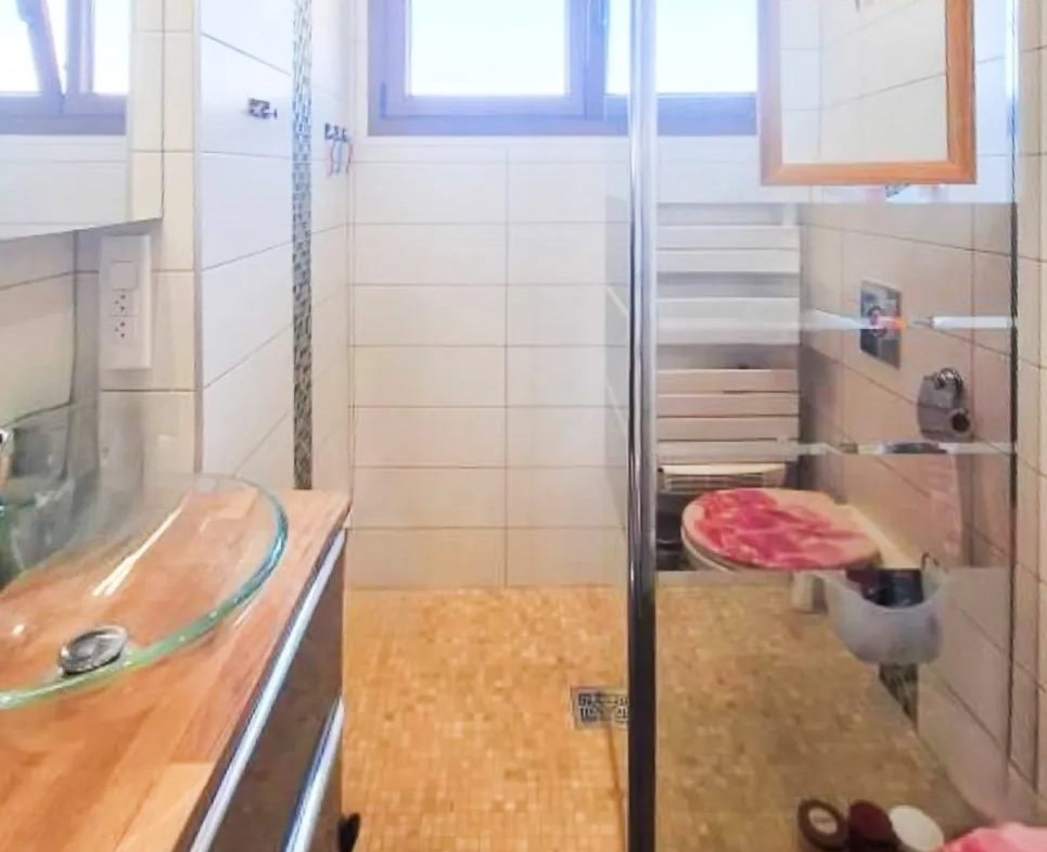 Maison familiale à Mexy avec jardin, piscine et 3 chambres – Bien immédiatement habitable 