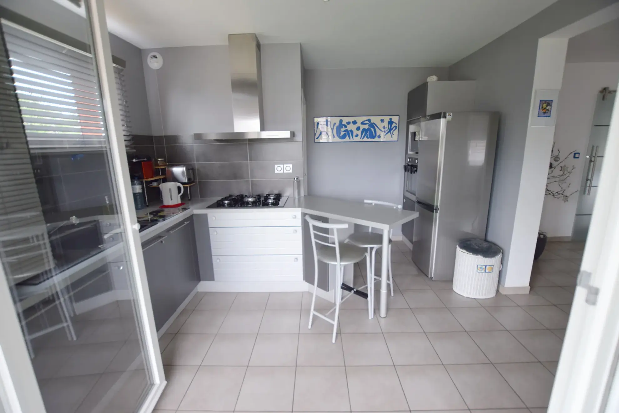 Appartement contemporain F5 avec terrasse et garage à Grand-Charmont 