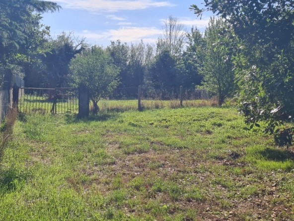 Terrain à bâtir de 654 m² à Saint Savinien, calme et proche centre
