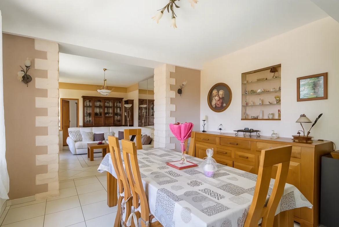 Maison de 170 m² avec 4 chambres et terrasse à Saint Mihiel 