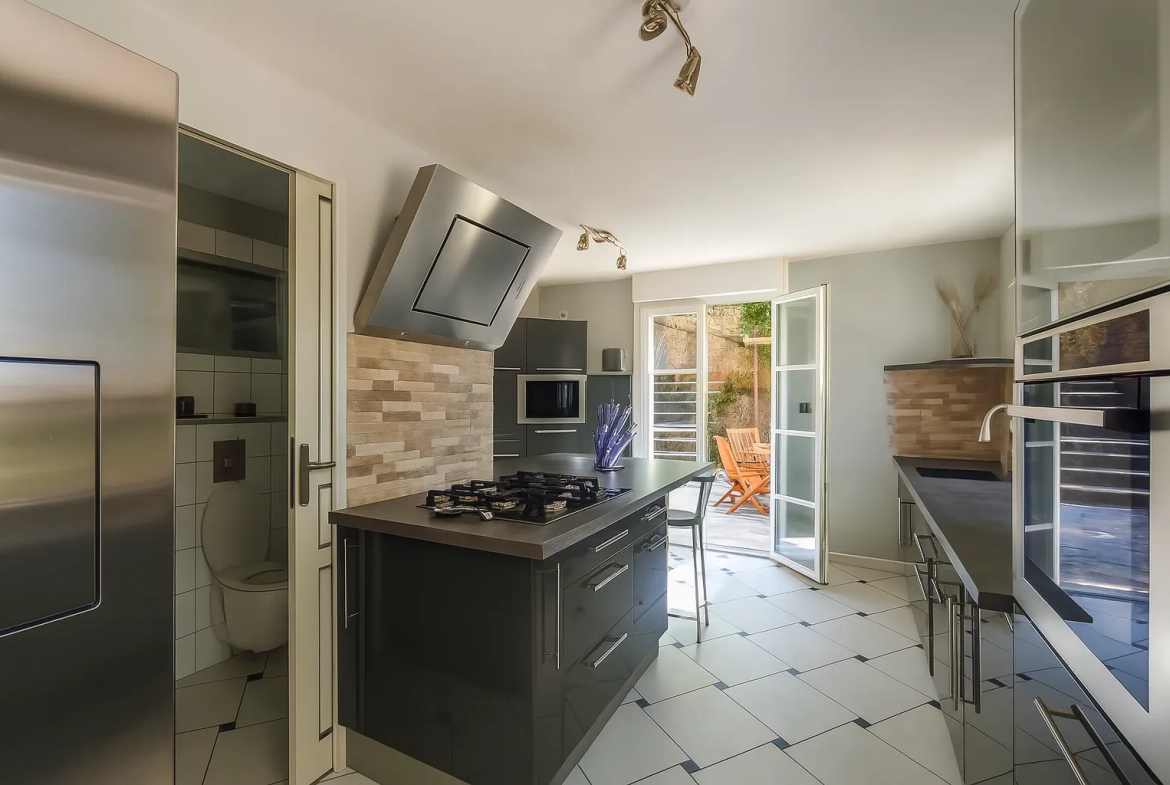 Maison de 170 m² avec 4 chambres et terrasse à Saint Mihiel 