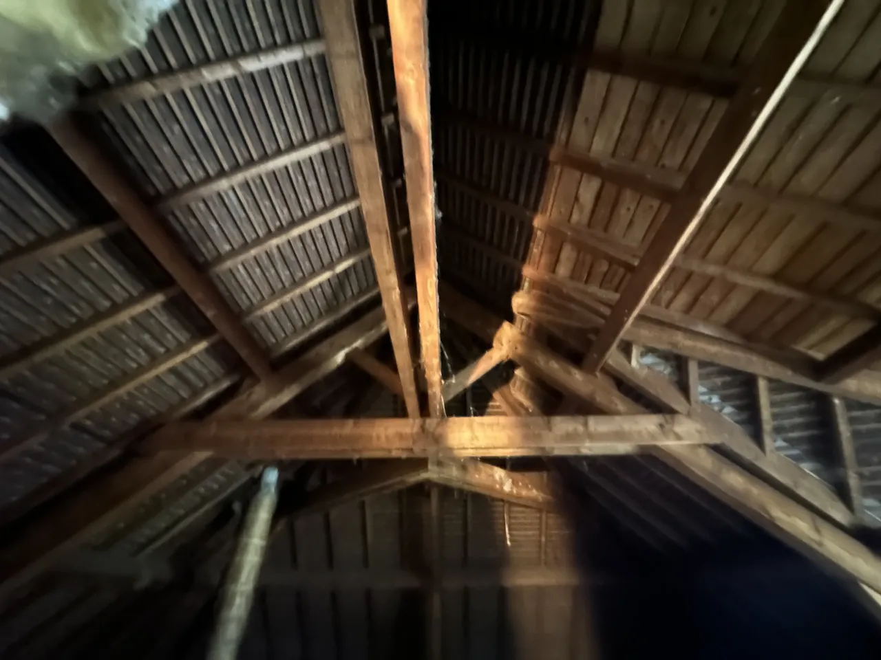 Maison avec sous-sol, garage et terrain à Marcigny - Construction de 1973 