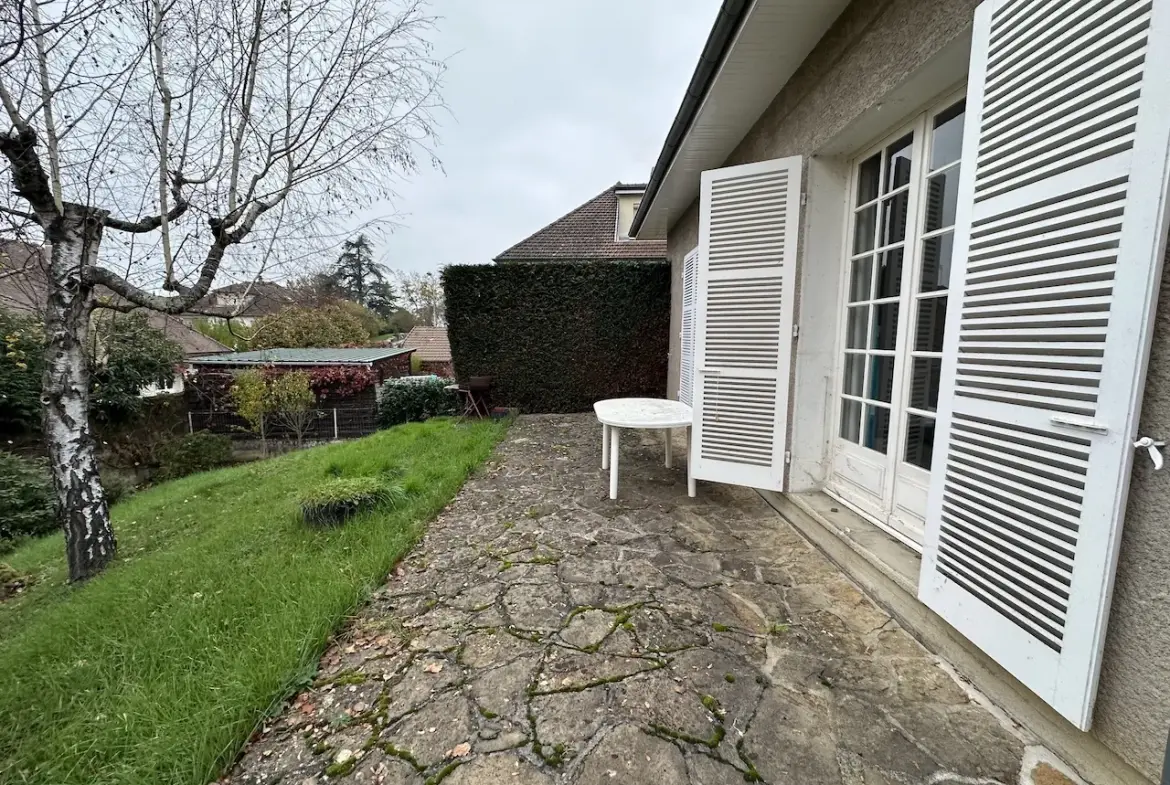 Maison avec sous-sol, garage et terrain à Marcigny - Construction de 1973 