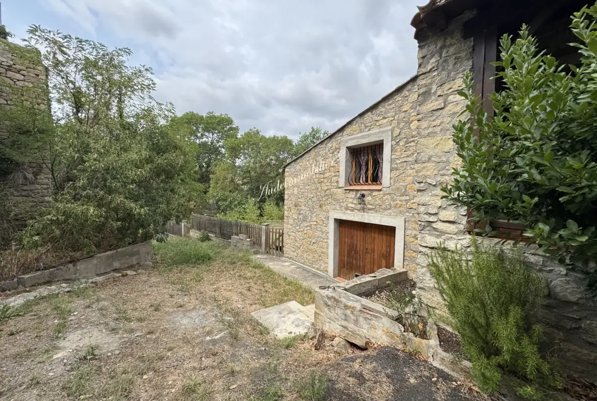 Maison spacieuse avec jardin, garage et appartement à Couiza dans l'Aude 