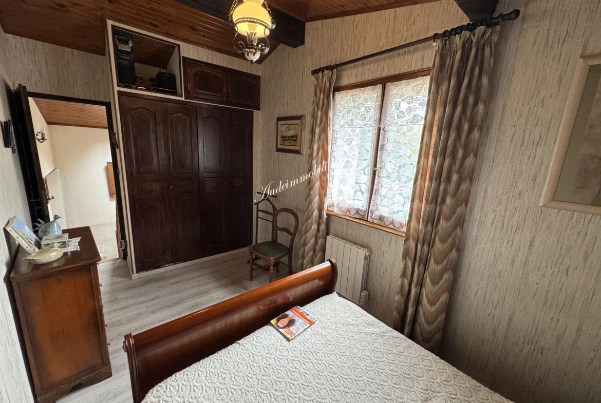 Maison spacieuse avec jardin, garage et appartement à Couiza dans l'Aude 