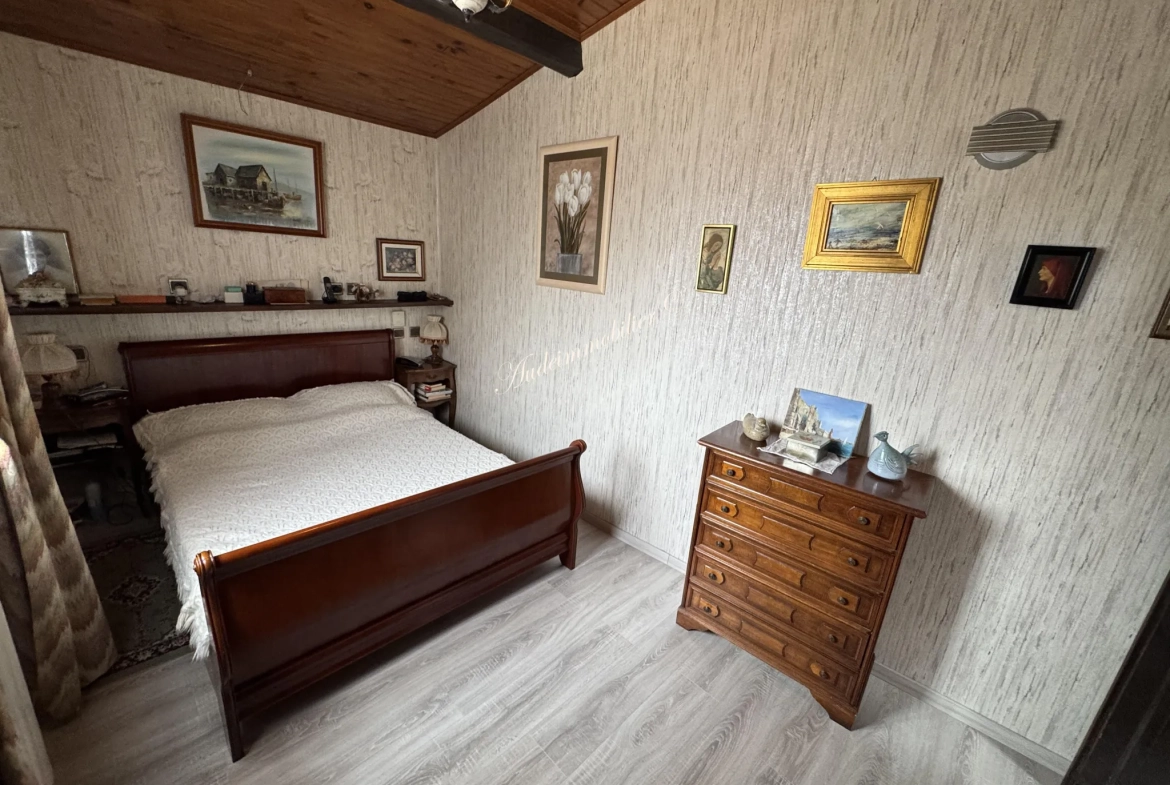 Maison spacieuse avec jardin, garage et appartement à Couiza dans l'Aude 