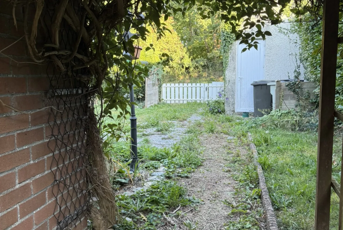 Maison 3 chambres avec garage et terrain à Rousies près de Maubeuge 