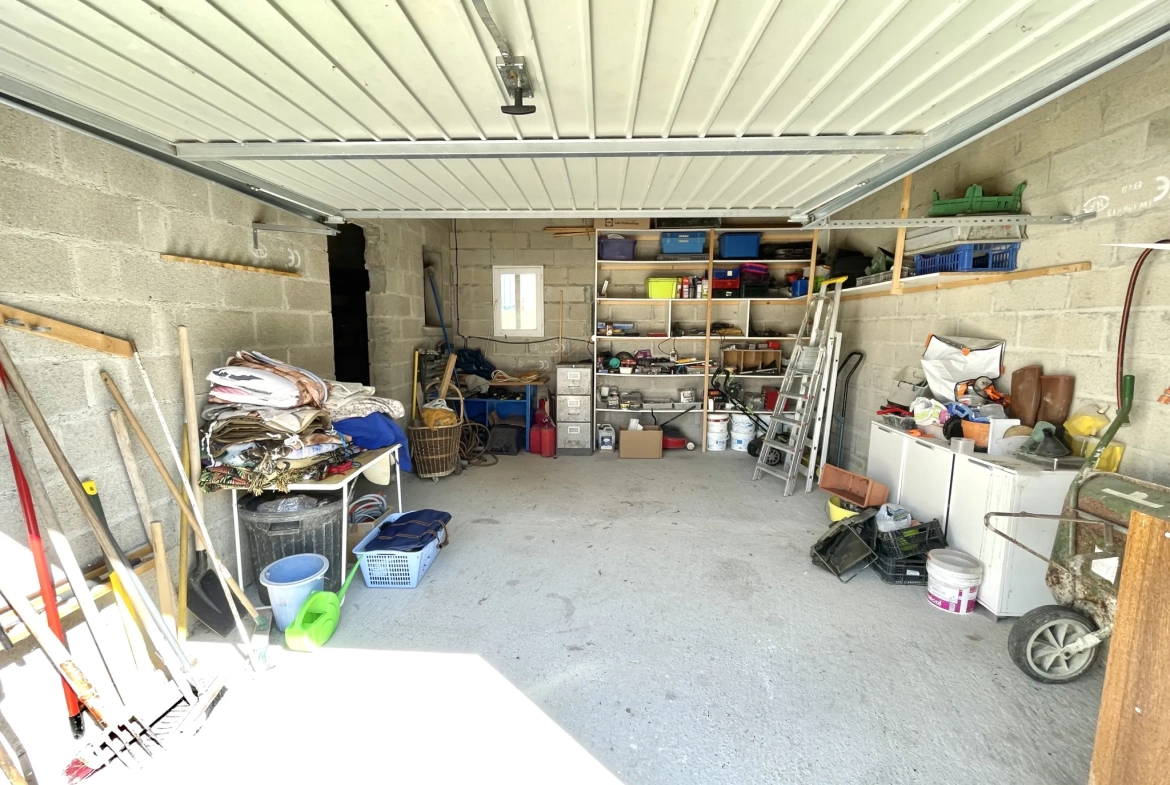 Maison individuelle rénovée proche de Saint-Quentin avec jardin et garage 