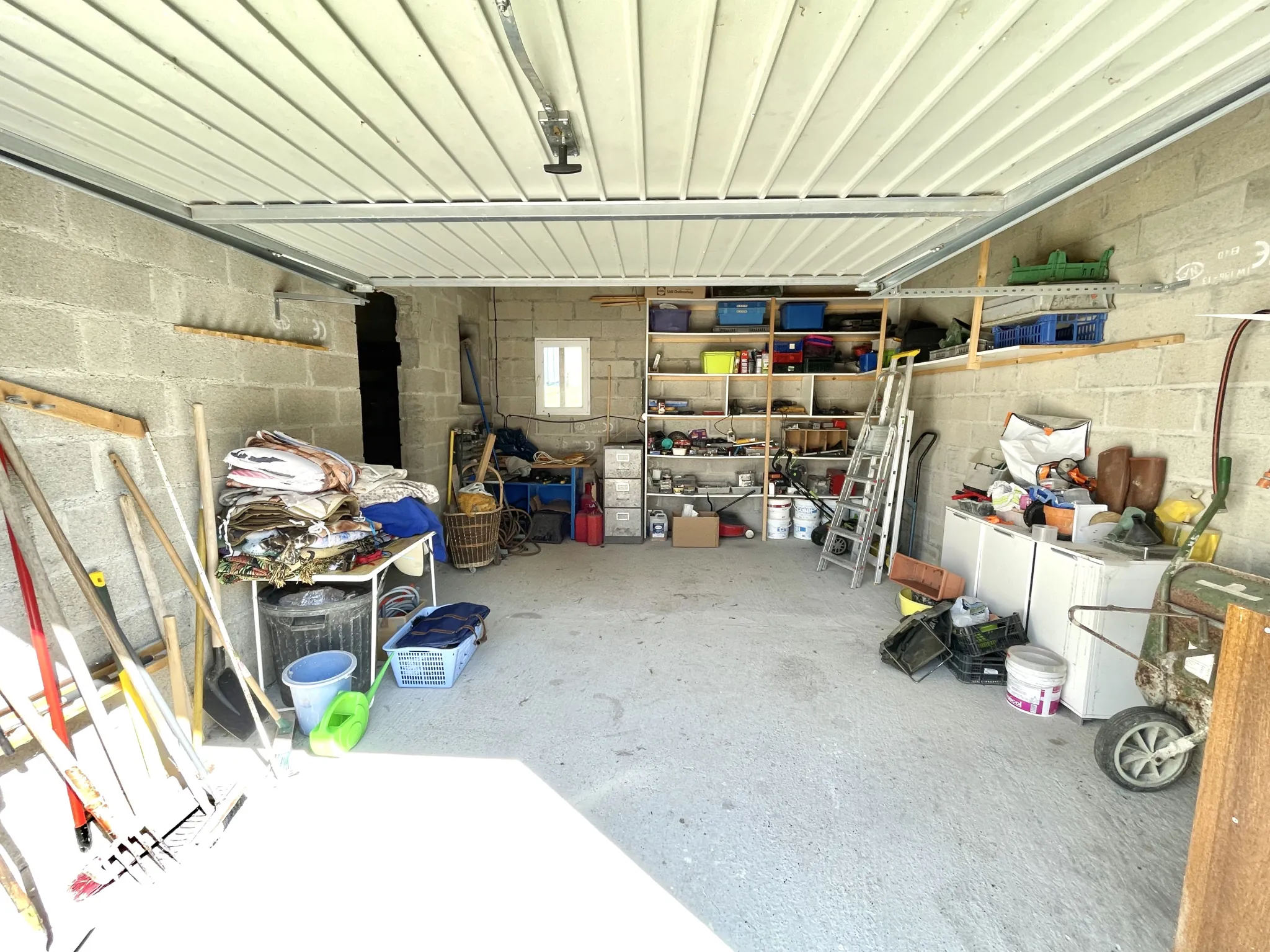 Maison individuelle rénovée proche de Saint-Quentin avec jardin et garage 