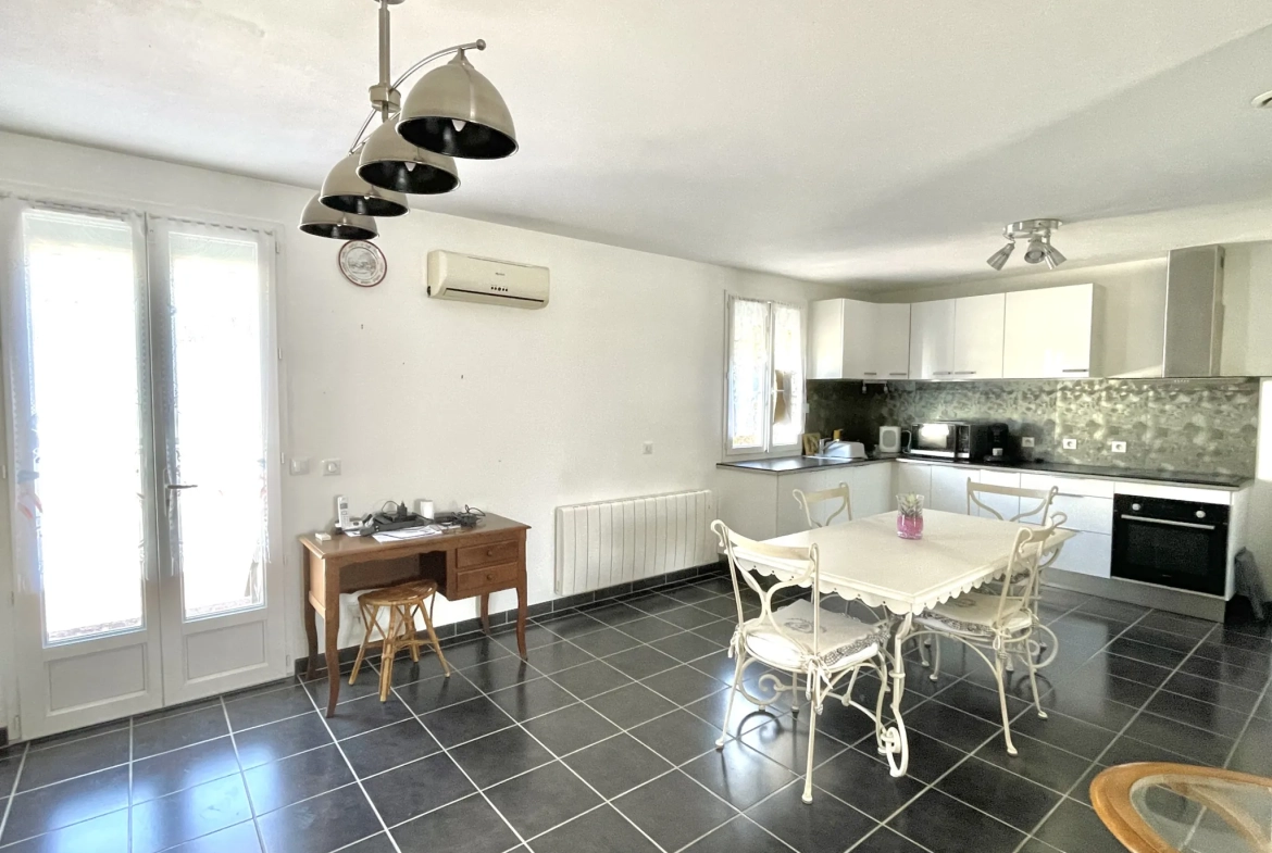 Maison individuelle rénovée proche de Saint-Quentin avec jardin et garage 