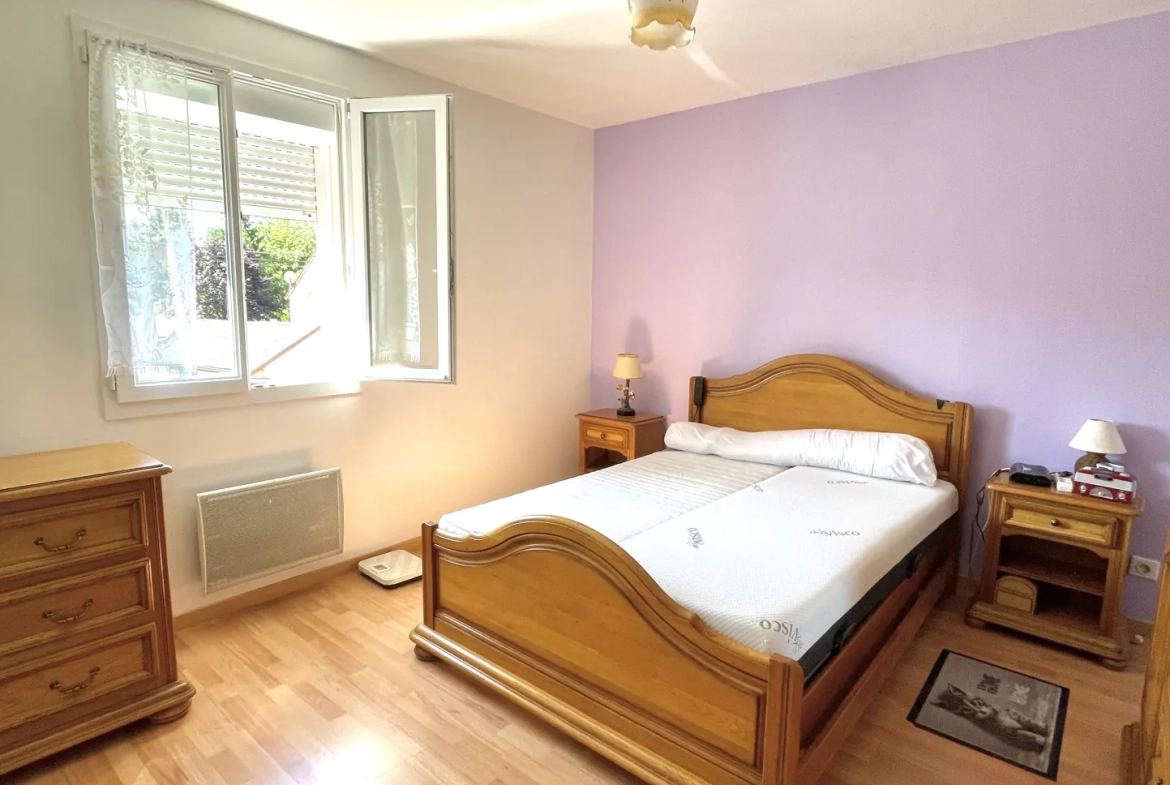 Maison individuelle rénovée proche de Saint-Quentin avec jardin et garage 
