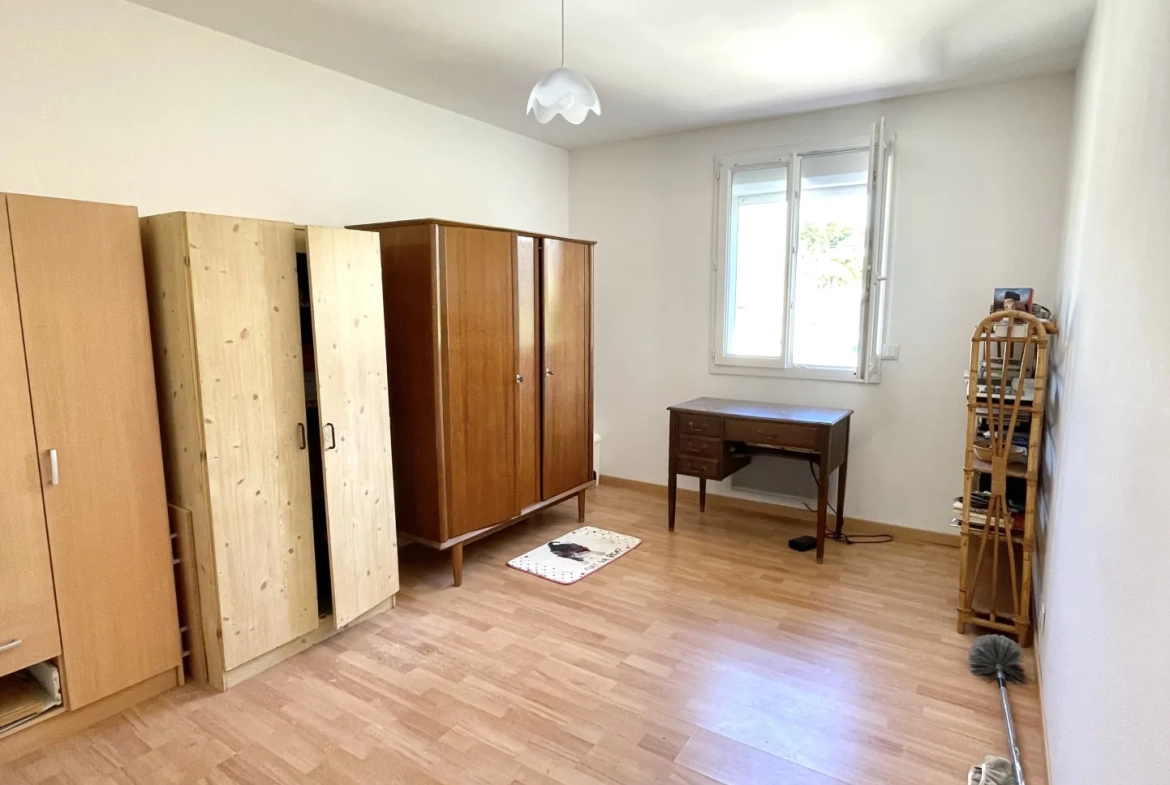 Maison individuelle rénovée proche de Saint-Quentin avec jardin et garage 