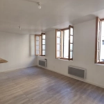 A vendre appartement lumineux de 80,55 m² avec vue sur le château à Sommieres
