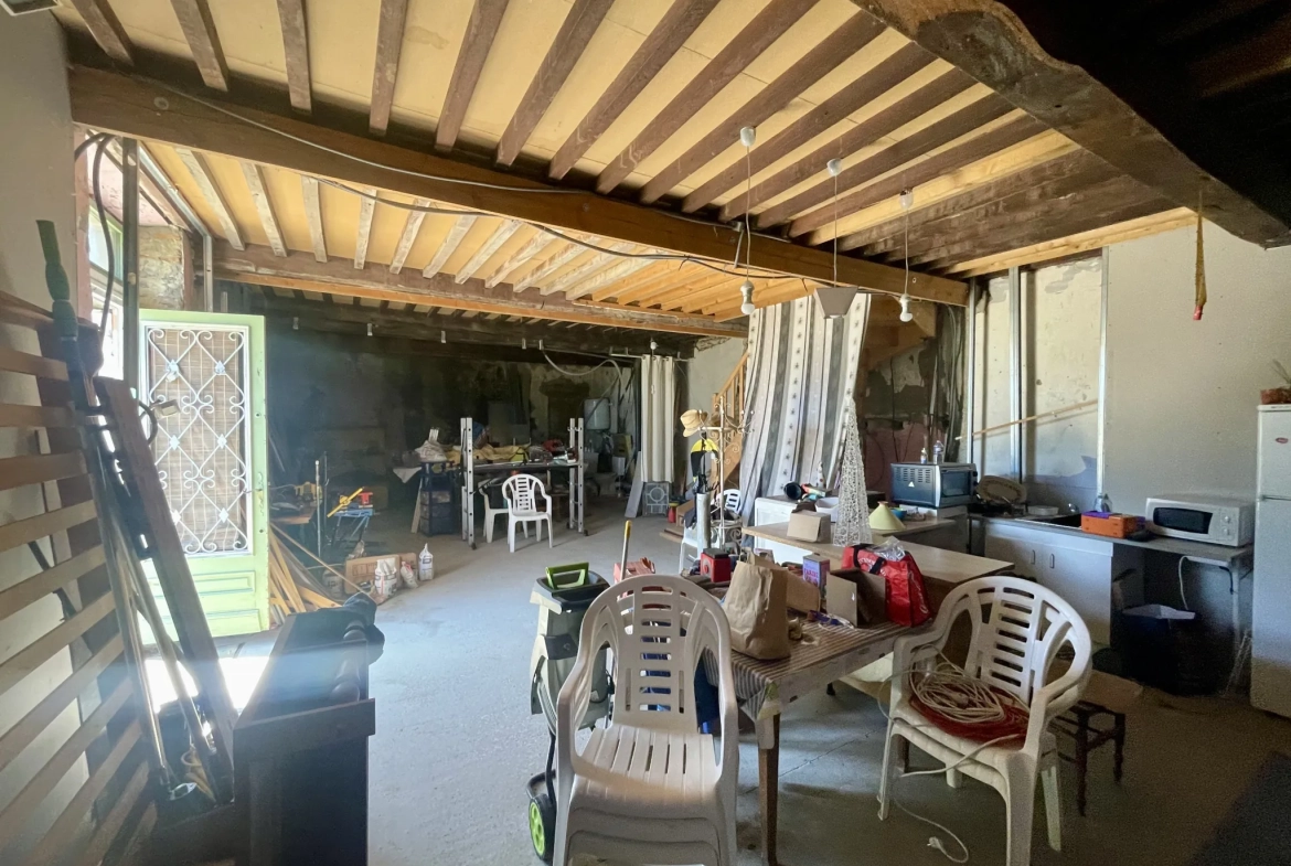 Charmante maison à rénover avec terrain à Montaner (64) - Potentiel familial 