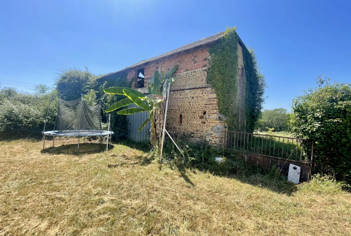 Charmante maison à rénover avec terrain à Montaner (64) - Potentiel familial 