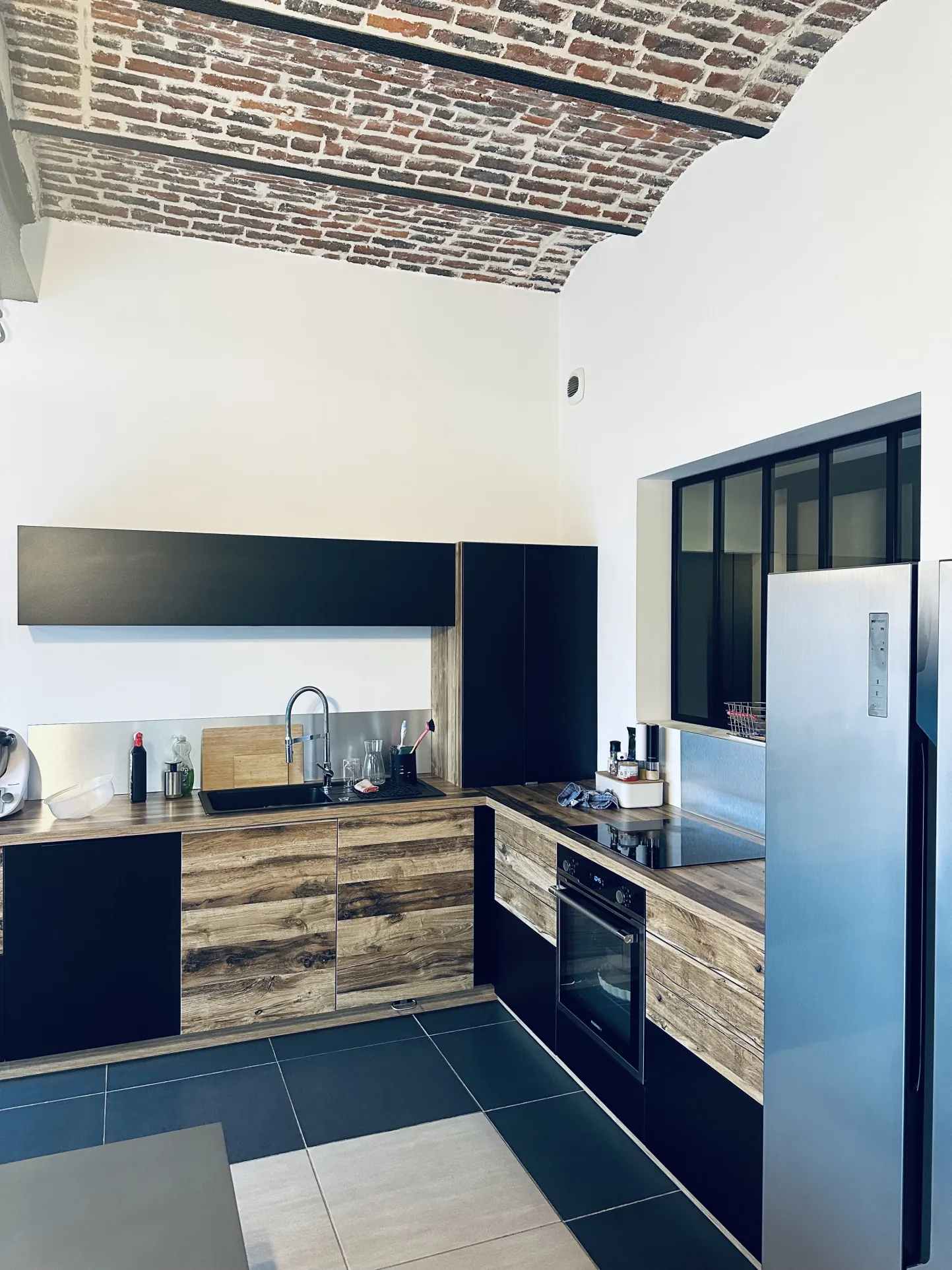 Loft moderne de 140 m2 à Maing, campagne, 4 chambres, terrasse, prêt à vivre 