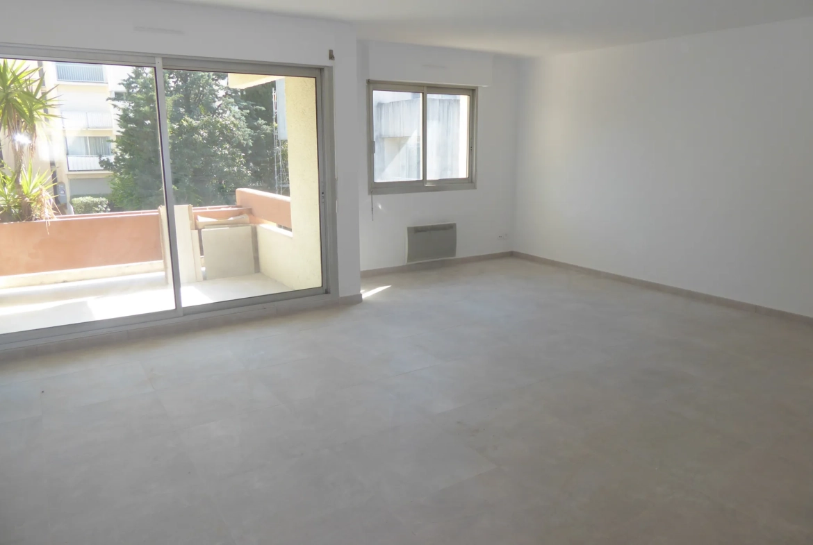 Bel appartement 4 pièces avec terrasse et garage à Montpellier Arceaux 