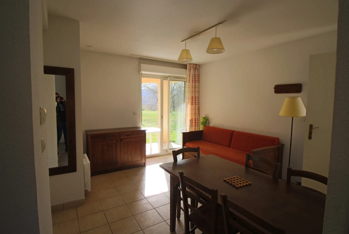 Appartement T3 à Prayssac avec piscine, terrasse et parking sécurisé 