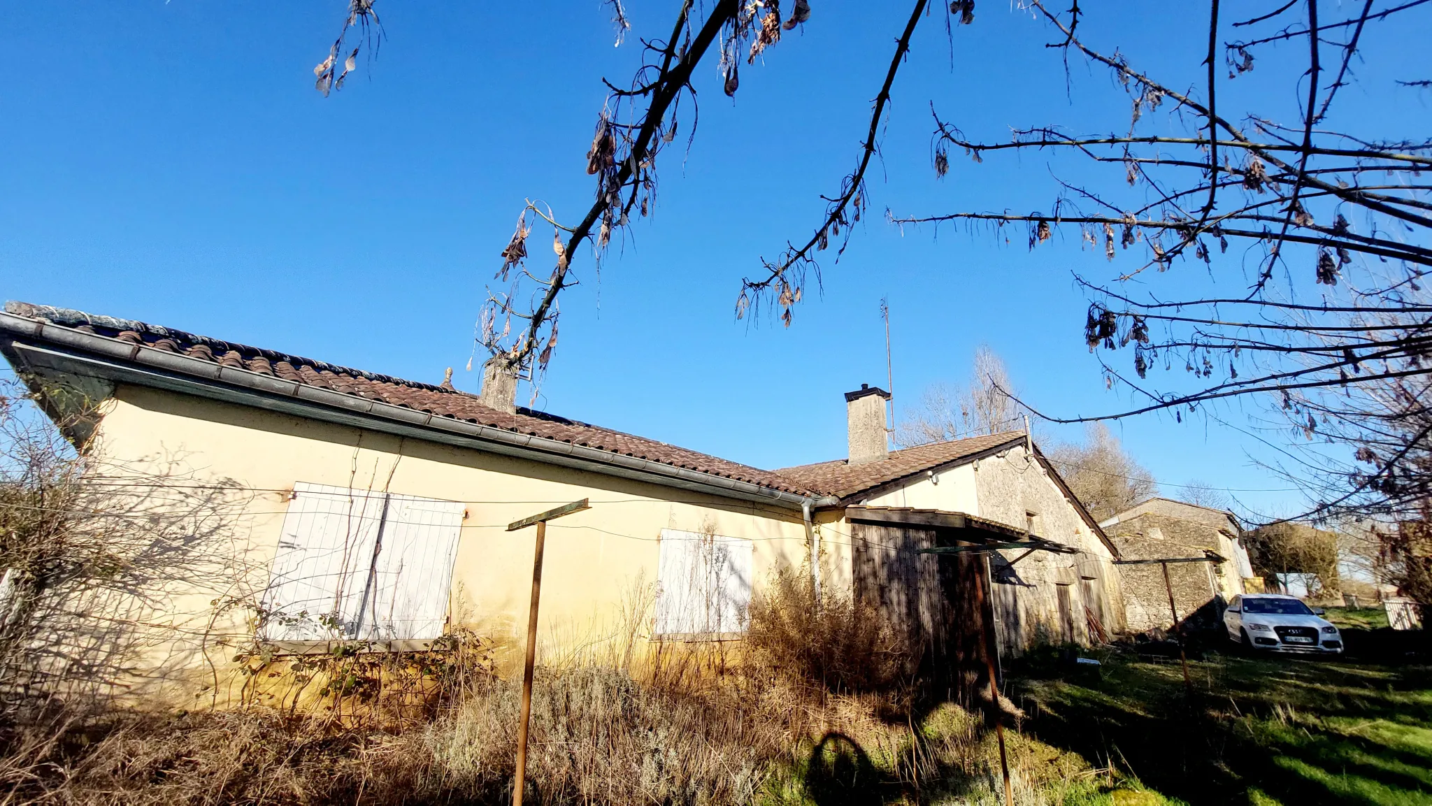 Ancien corps de ferme à rénover sur 9,80 hectares à La Reole 