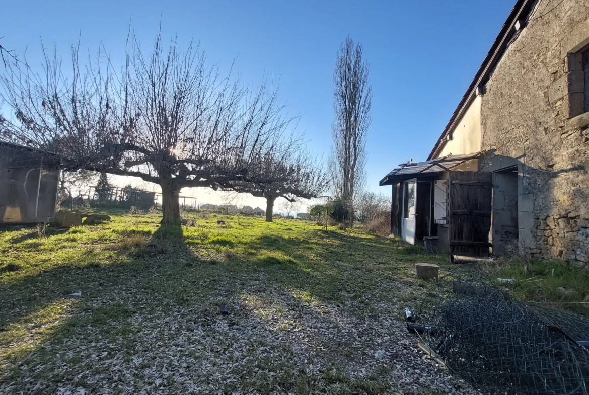 Ancien corps de ferme à rénover sur 9,80 hectares à La Reole 