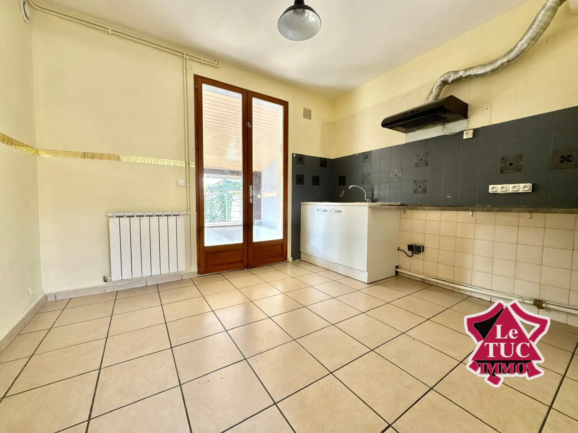 Maison 3 chambres avec garage, jardin et véranda à Villeneuve-sur-Lot 