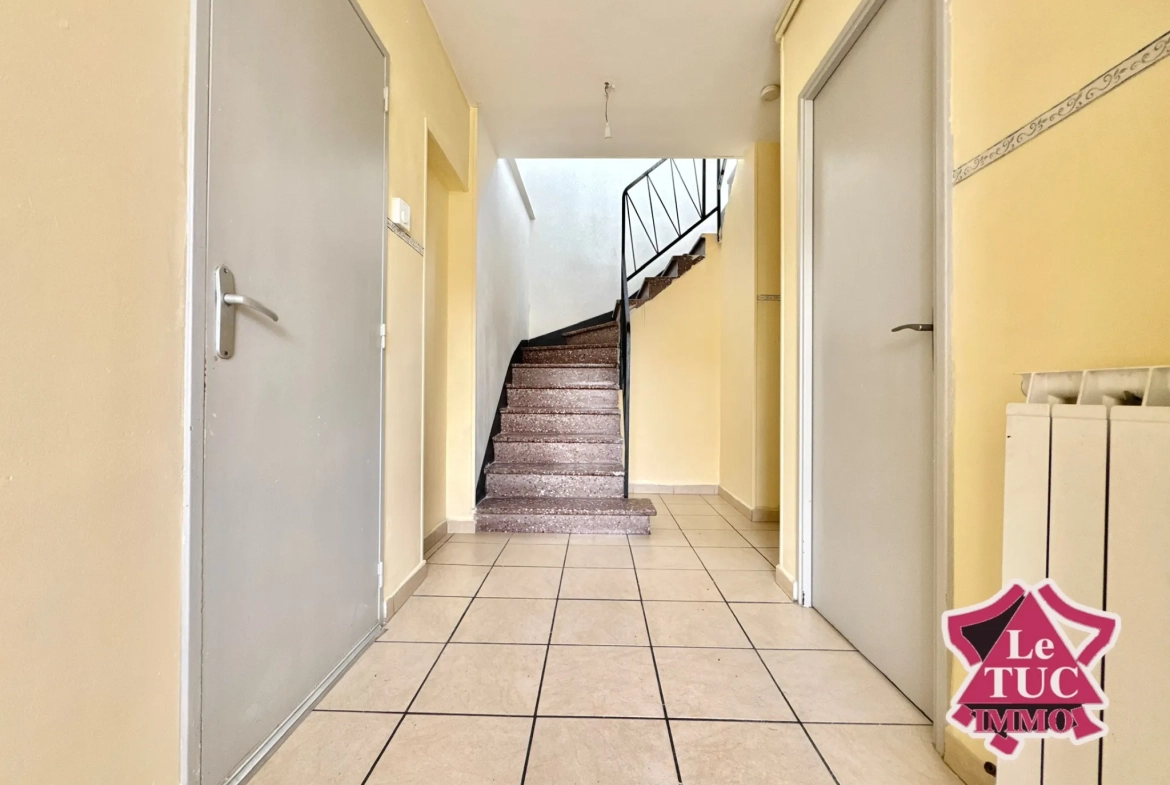 Maison 3 chambres avec garage, jardin et véranda à Villeneuve-sur-Lot 