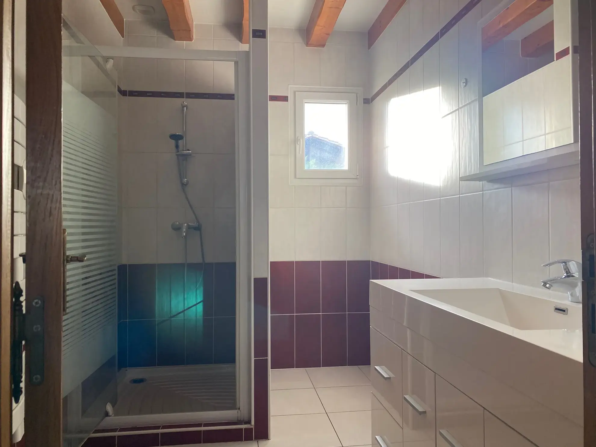 Maison contemporaine avec 4 chambres à vendre à Aubeterre sur Dronne 