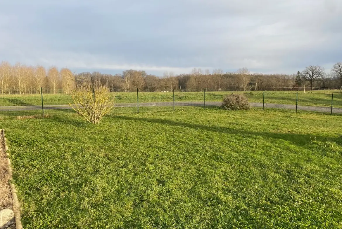 Maison contemporaine avec 4 chambres à vendre à Aubeterre sur Dronne 