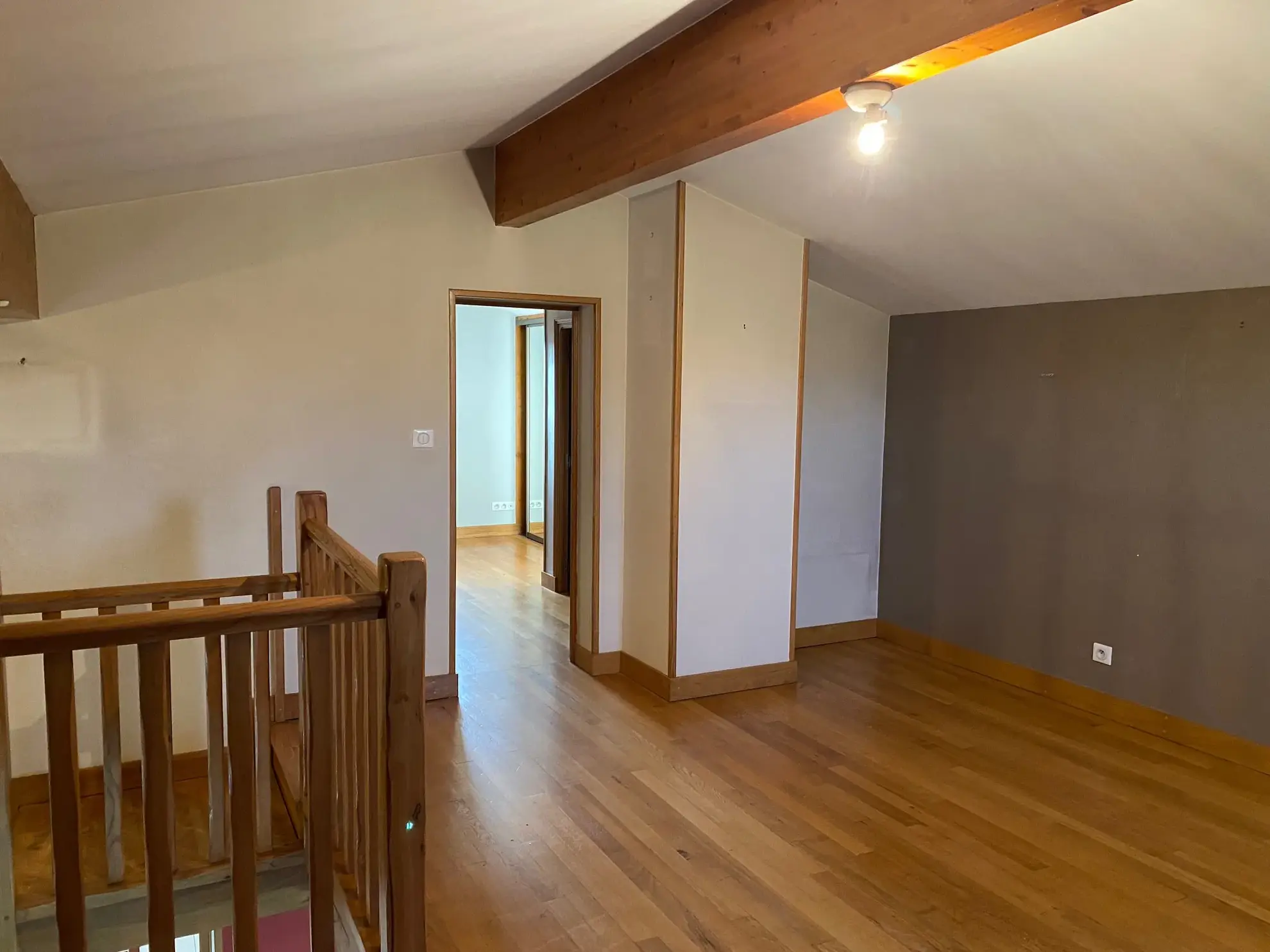 Maison contemporaine avec 4 chambres à vendre à Aubeterre sur Dronne 