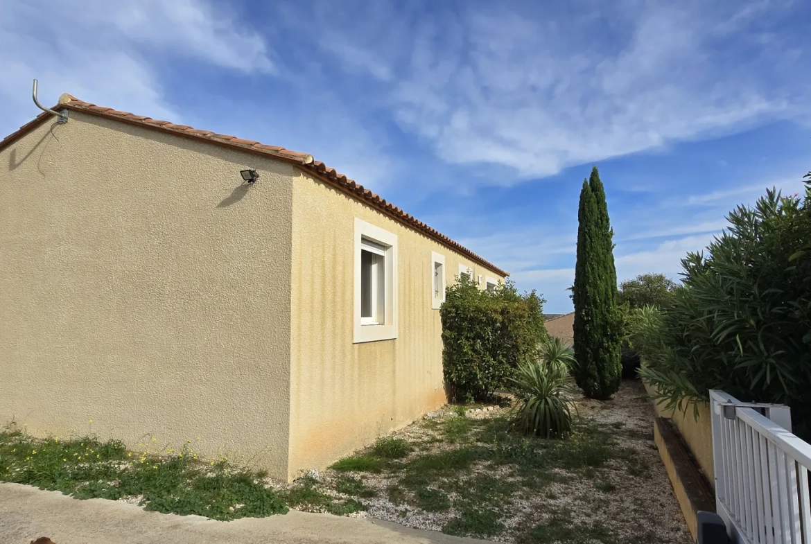 Villa 4 faces lumineuse à Opoul, 99 m² sur terrain arboré 