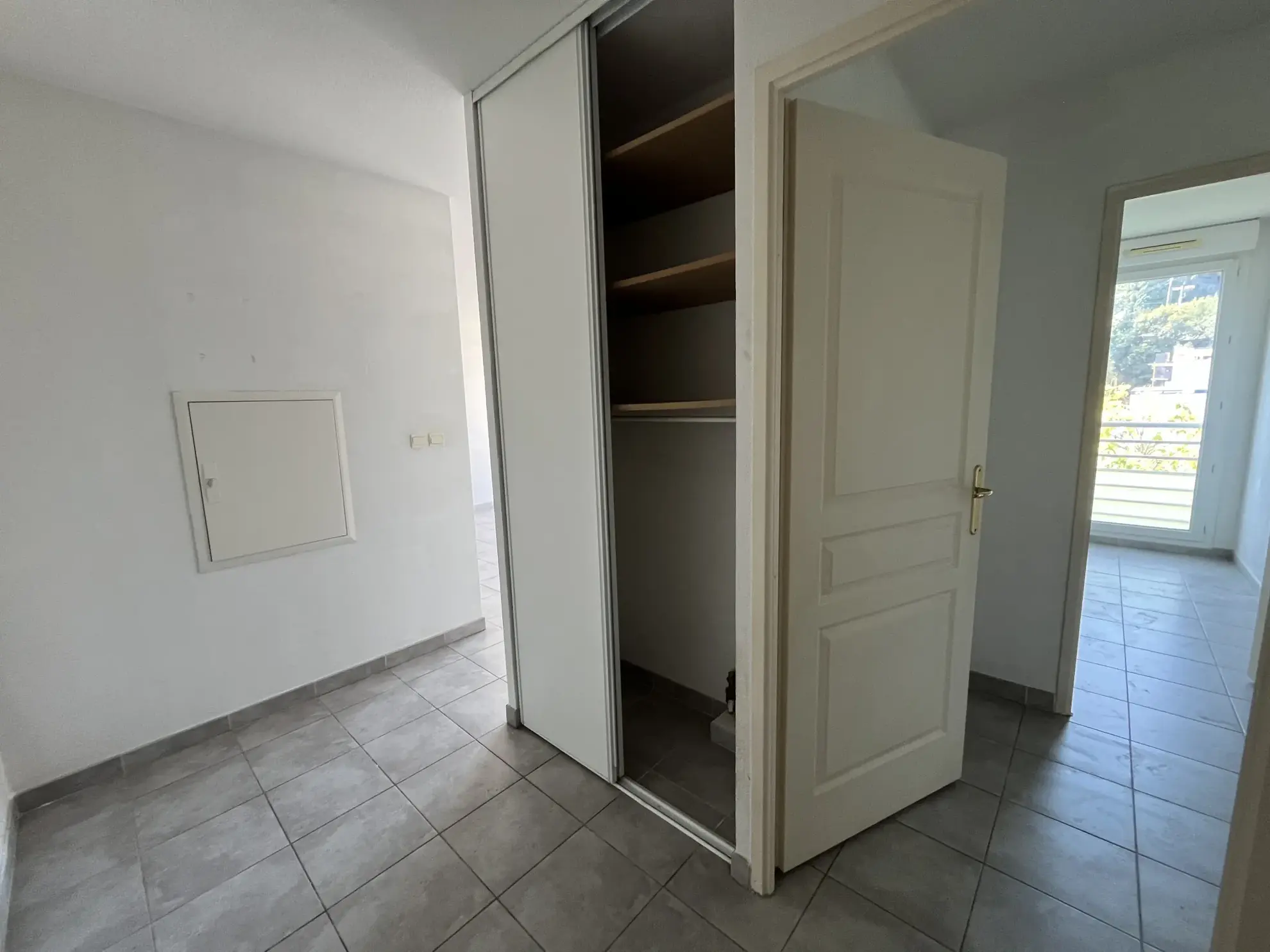 A vendre T3 avec terrasse de 10 m² et parking à La Seyne-sur-Mer 