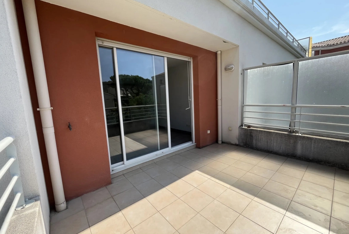 A vendre T3 avec terrasse de 10 m² et parking à La Seyne-sur-Mer 