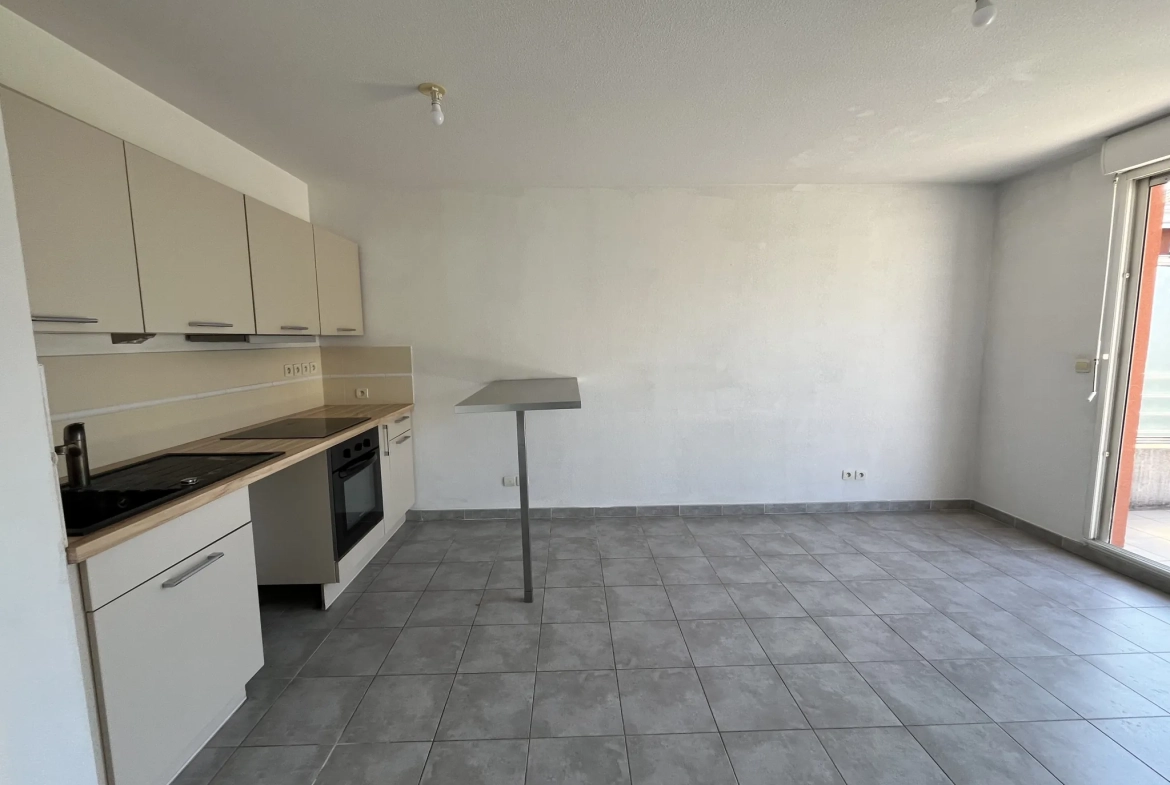 A vendre T3 avec terrasse de 10 m² et parking à La Seyne-sur-Mer 
