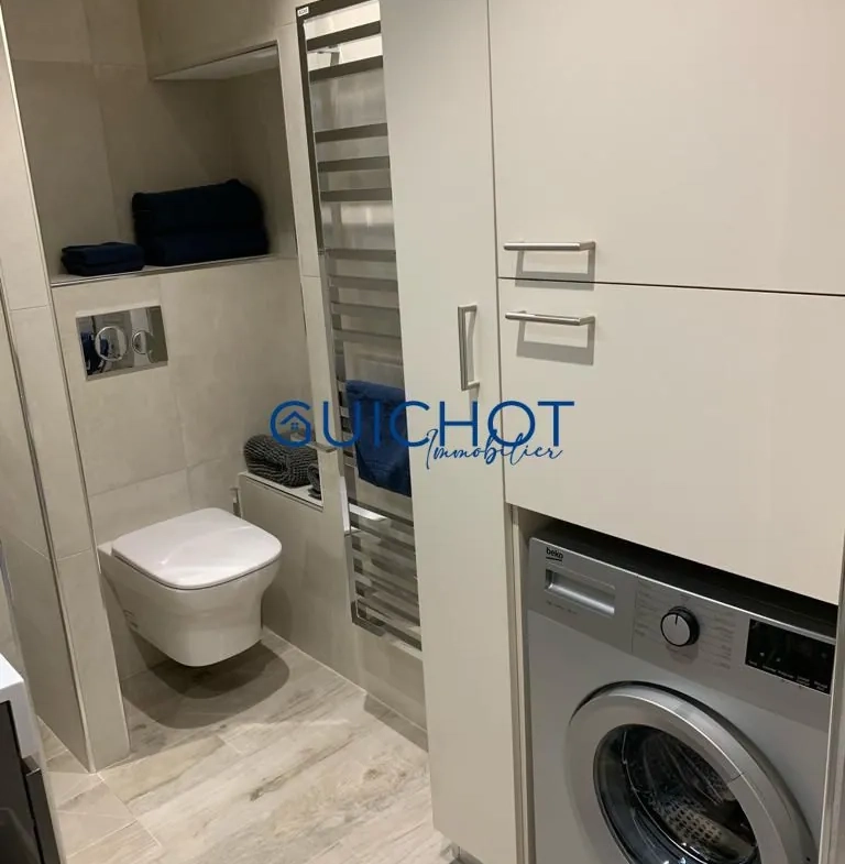 Appartement T1 en rez de jardin avec terrasse à Saint Clair, Le Lavandou 