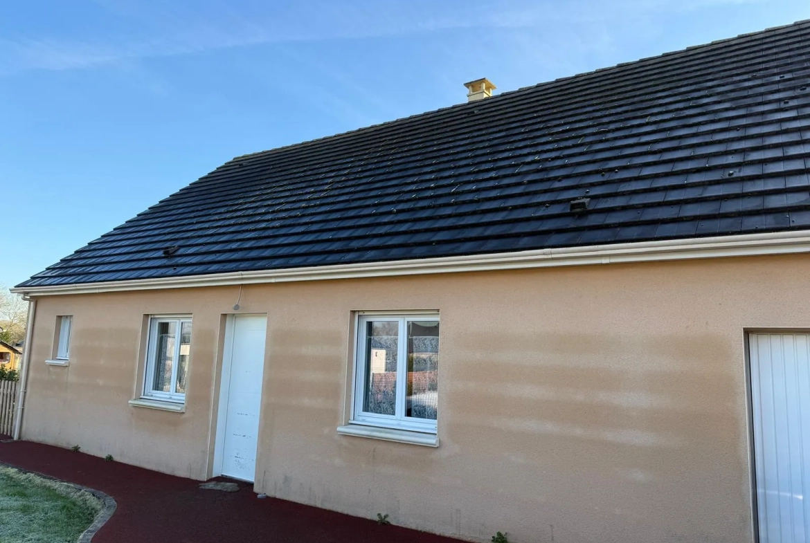 Maison de plain-pied BBC RT 2012 à vendre à Saint-Pierre-des-Nids, investissez dans l'immobilier 