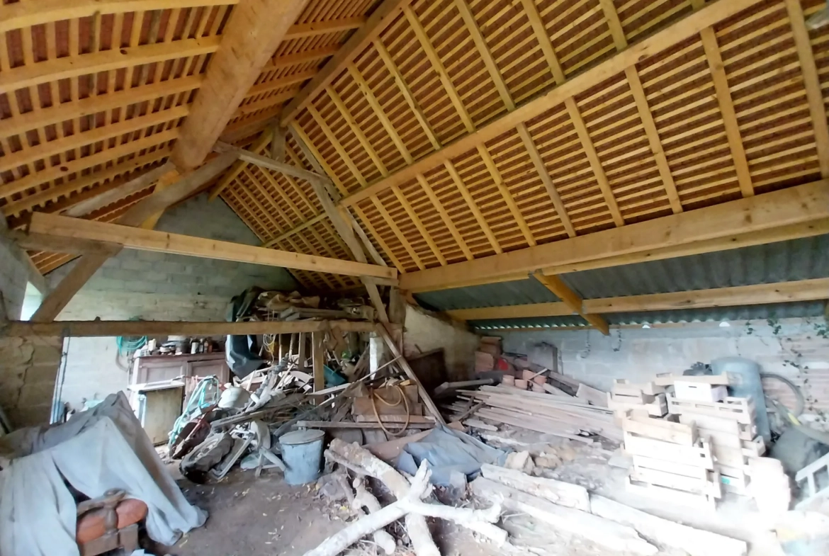 Magnifique ensemble immobilier avec maison et terrain de 2 hectares près de la forêt de la Double 