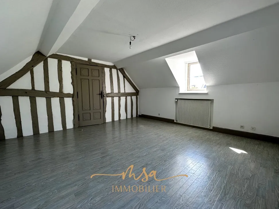 Maison charmante avec grand jardin à vendre à Mesnil-Raoul 
