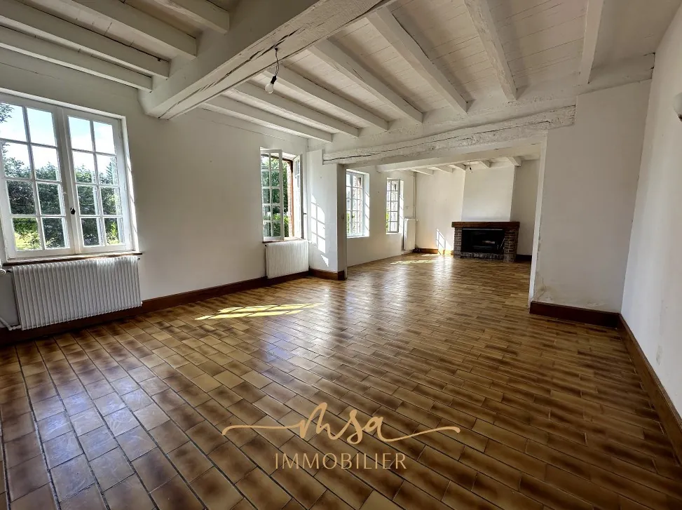 Maison charmante avec grand jardin à vendre à Mesnil-Raoul 