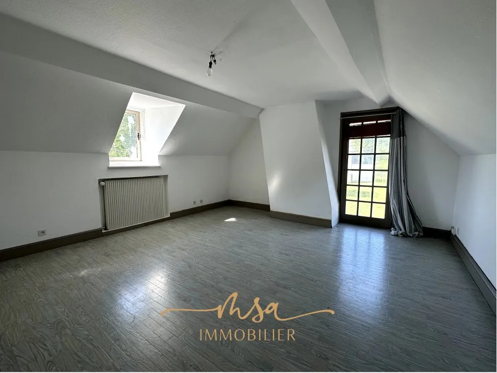Maison charmante avec grand jardin à vendre à Mesnil-Raoul 