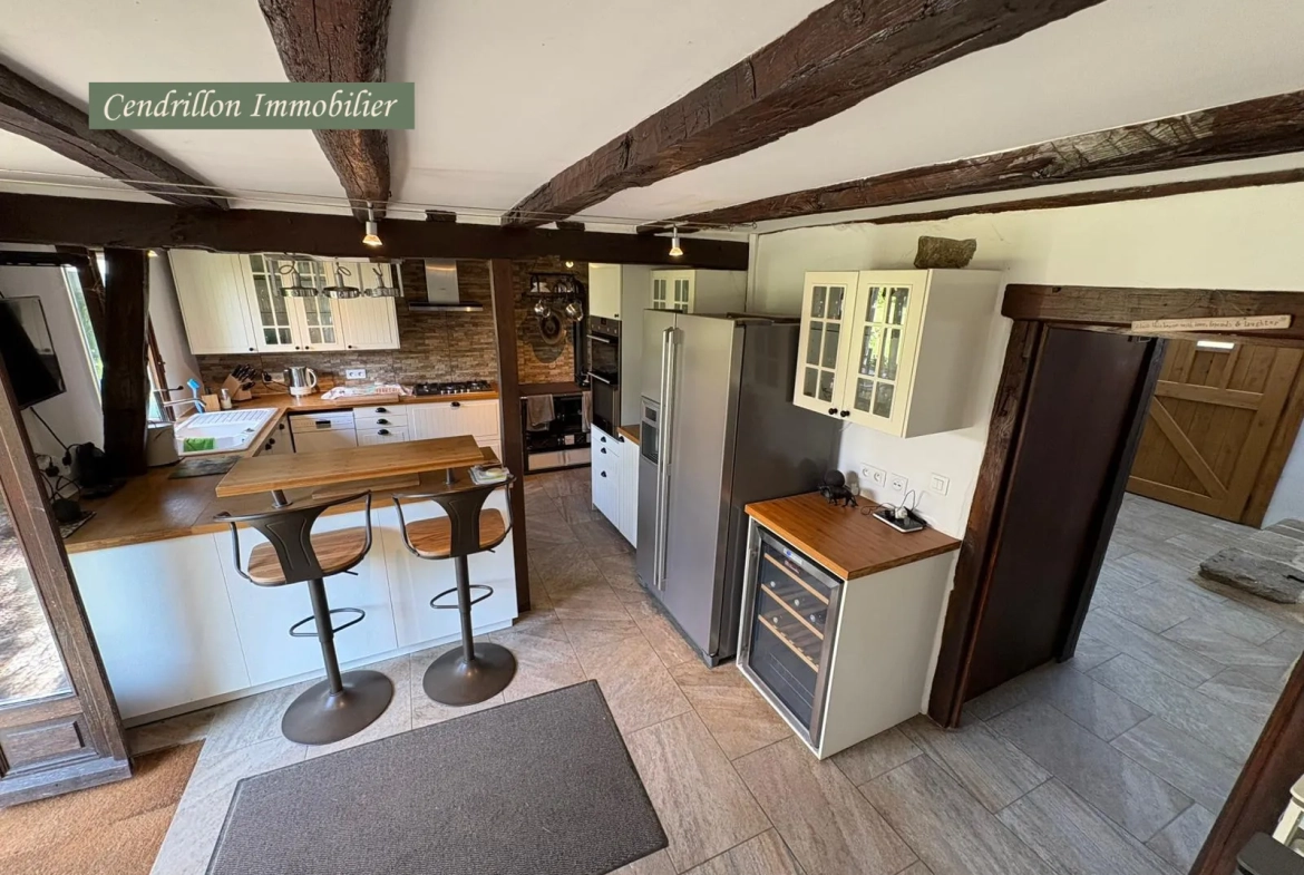 Charmante maison de campagne 130m² avec piscine, granges et grand jardin à Masbaraud Merignat 