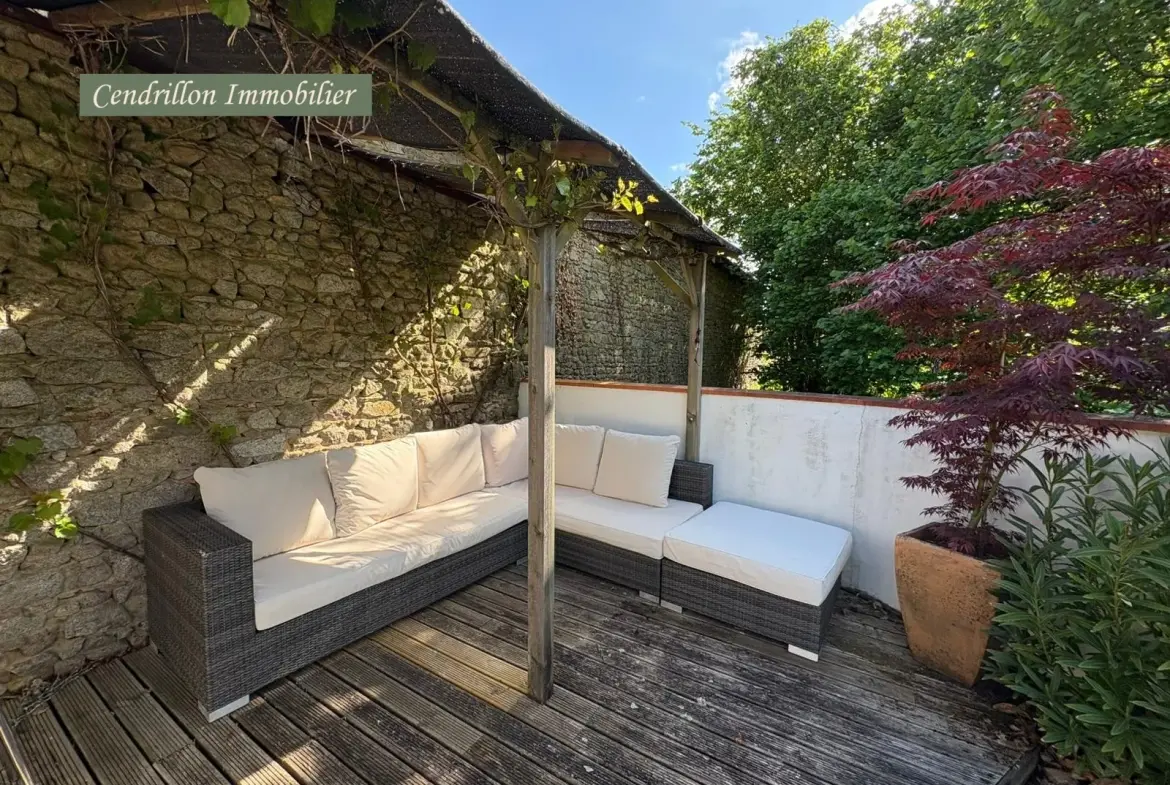 Charmante maison de campagne 130m² avec piscine, granges et grand jardin à Masbaraud Merignat 