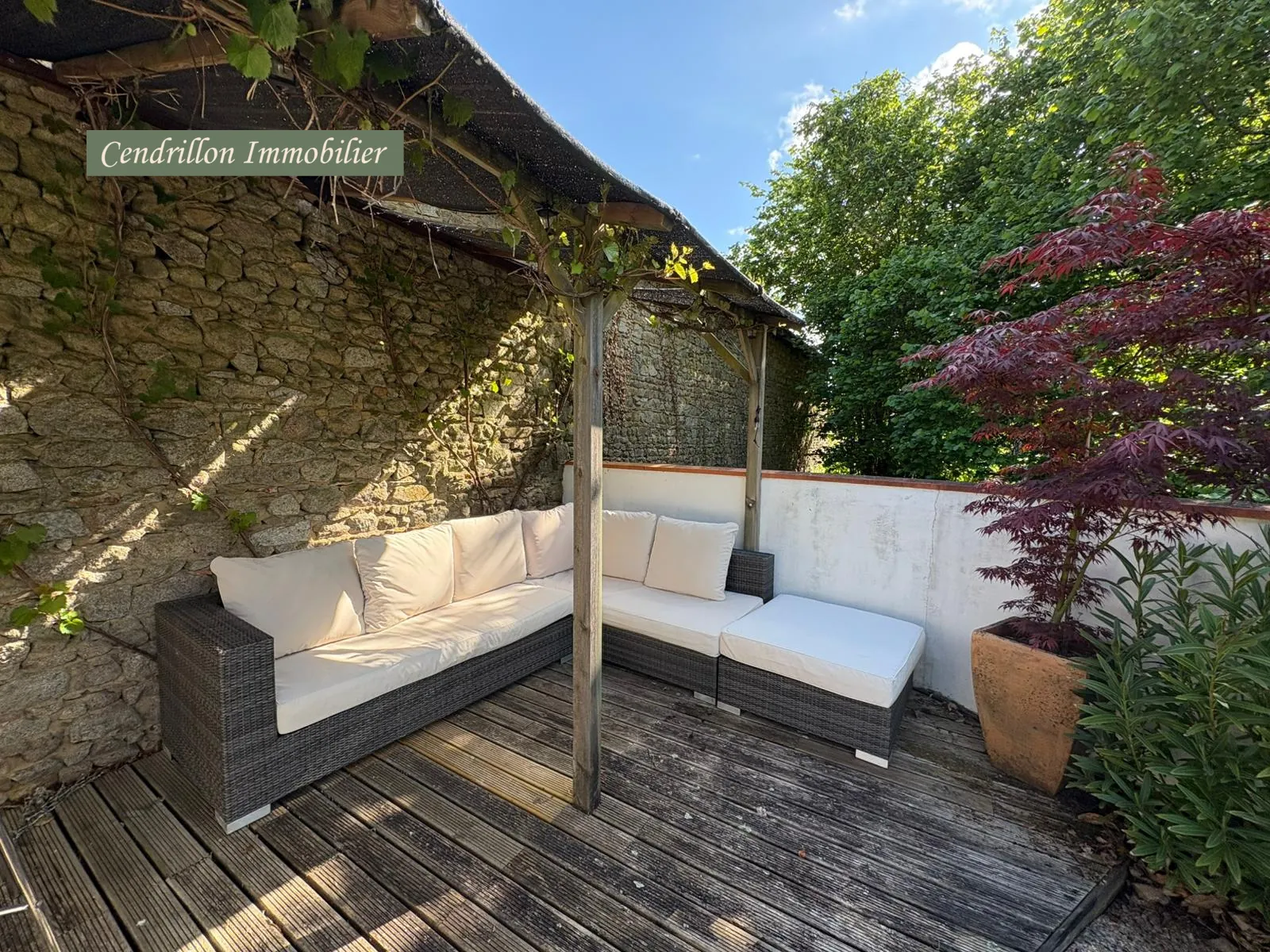 Charmante maison de campagne 130m² avec piscine, granges et grand jardin à Masbaraud Merignat 
