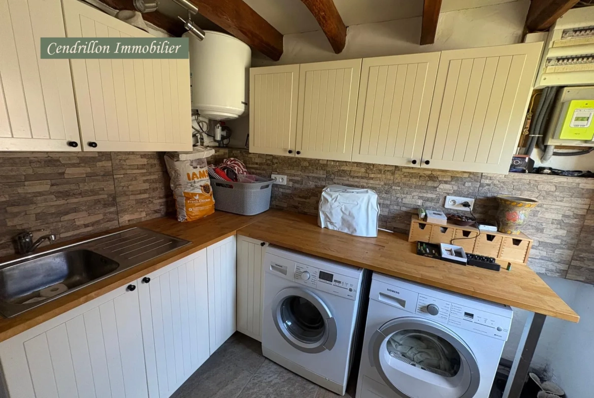 Charmante maison de campagne 130m² avec piscine, granges et grand jardin à Masbaraud Merignat 