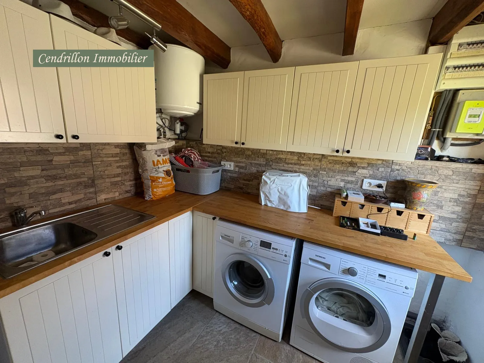 Charmante maison de campagne 130m² avec piscine, granges et grand jardin à Masbaraud Merignat 