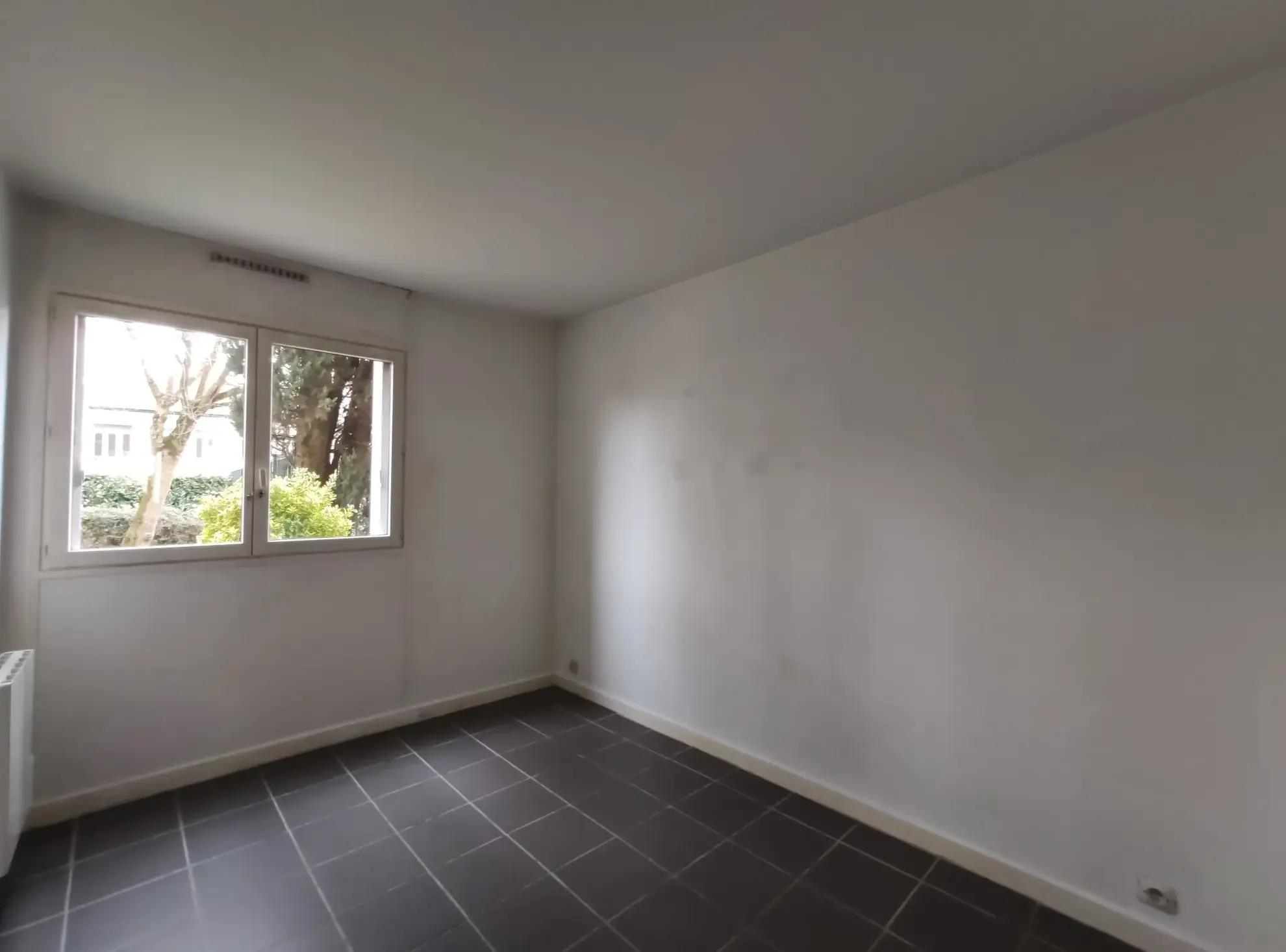 A vendre appartement F2 avec terrasse à Vitry-sur-Seine proche tram T7 