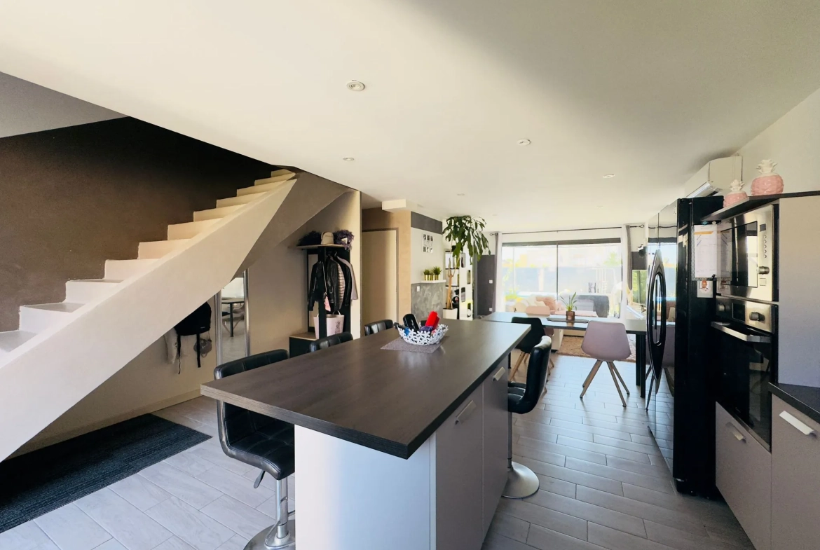 Villa moderne de 120 m² avec piscine à Pollestres, proche Perpignan 